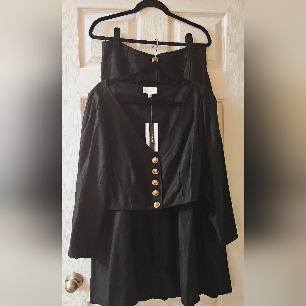 WHO WHAT WEAR COLLECTION Brynn Washed Canvas Top & Skirt With Statement Buttons